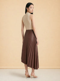model_over_shoulder