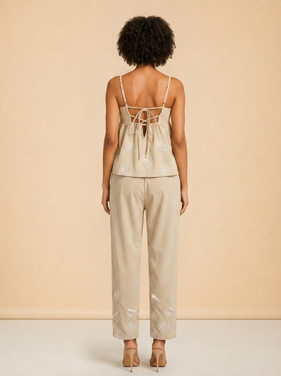 Beige set model_back