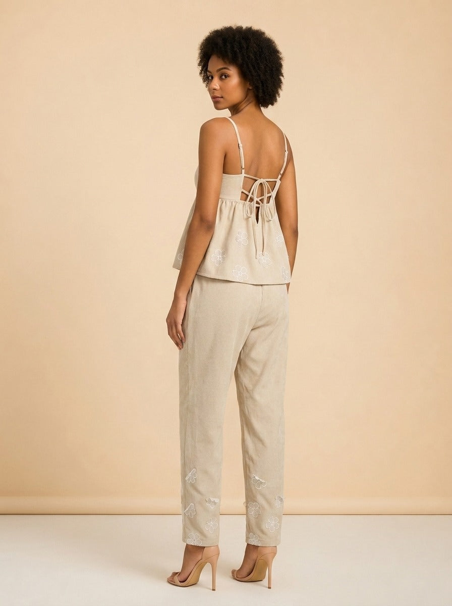 Beige set model_over_shoulder