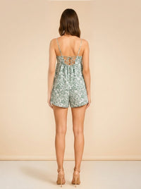 Blue floral set model_back