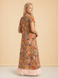 model_over_shoulder