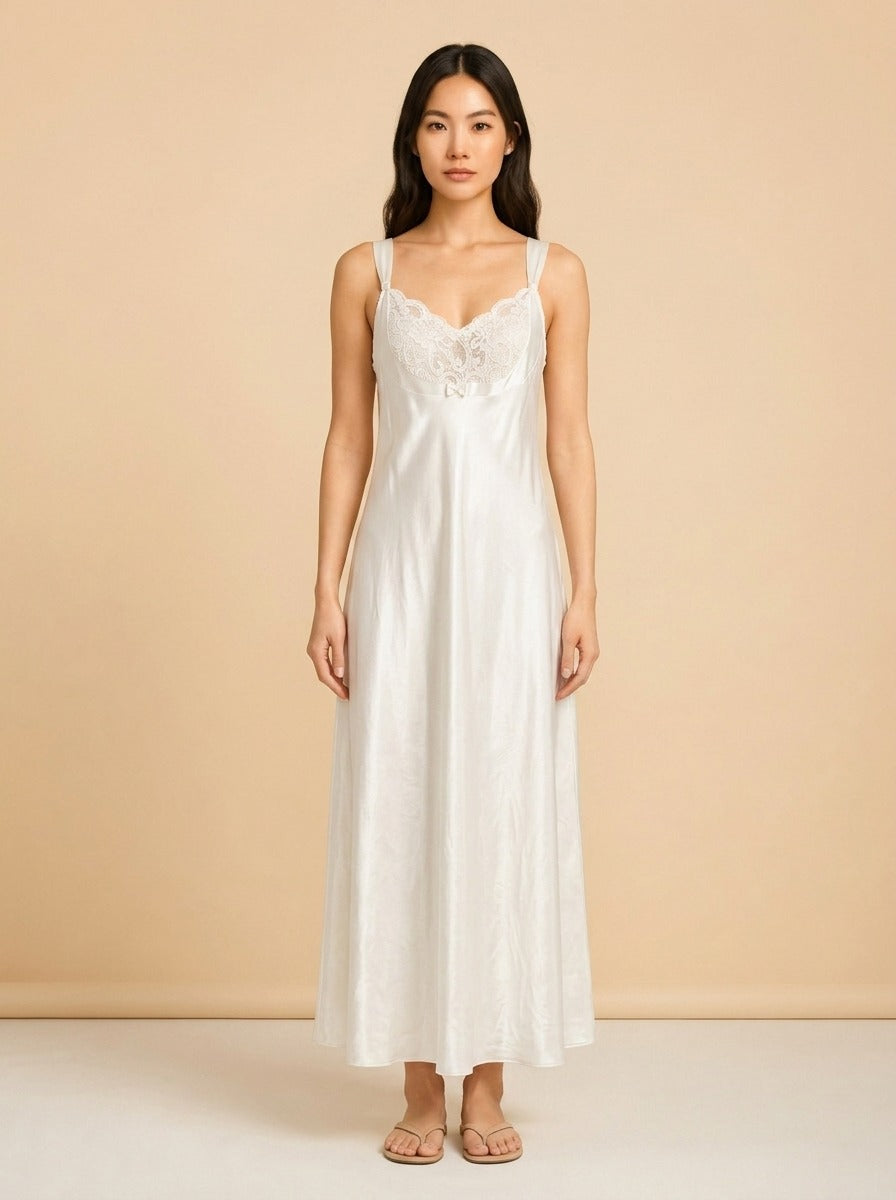Bridal dress long model_front