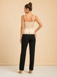 Corset model_back