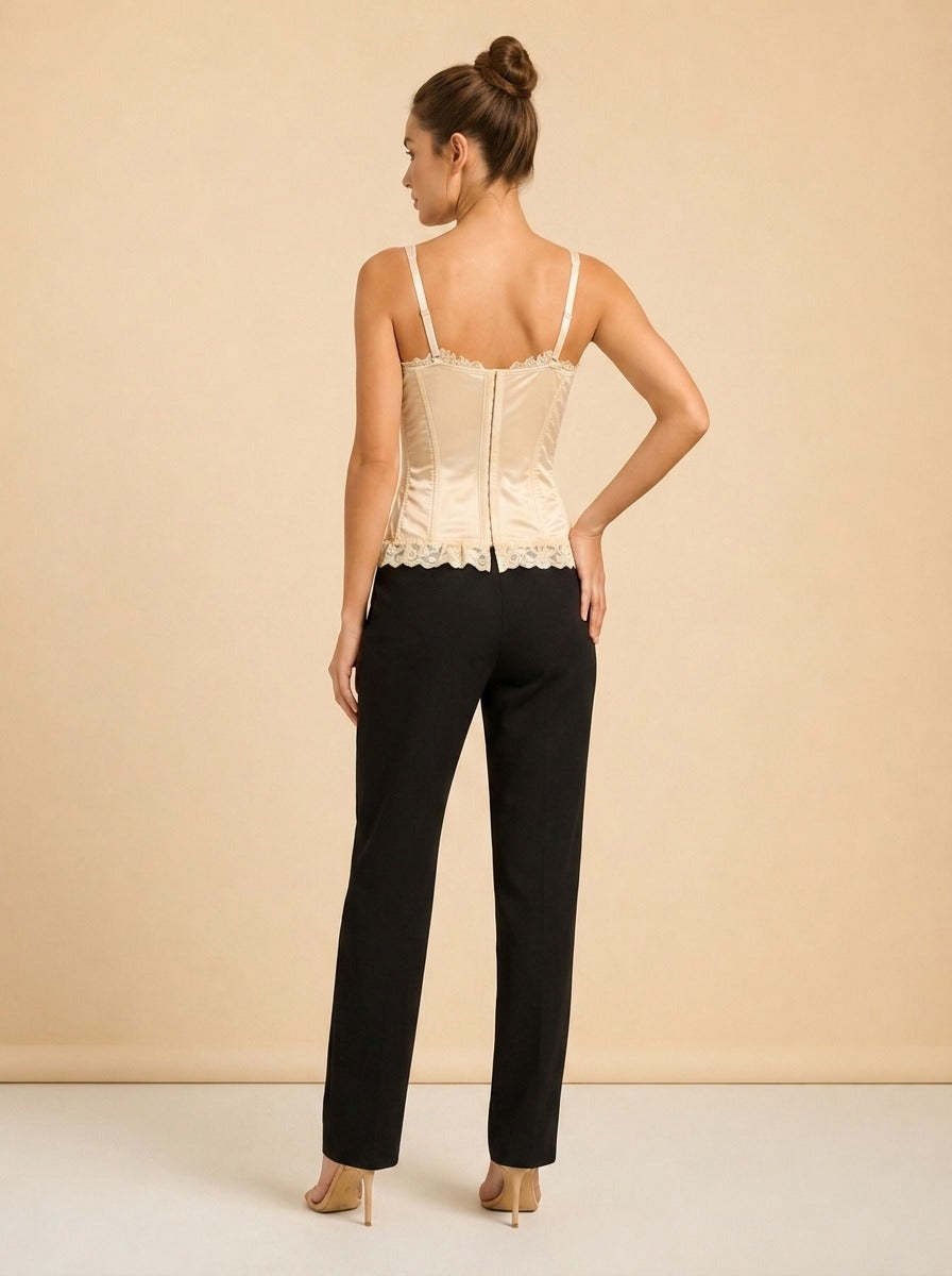 Corset model_back