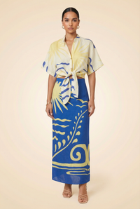 Magda High-Waist Skirt & Top Set in Linen - model