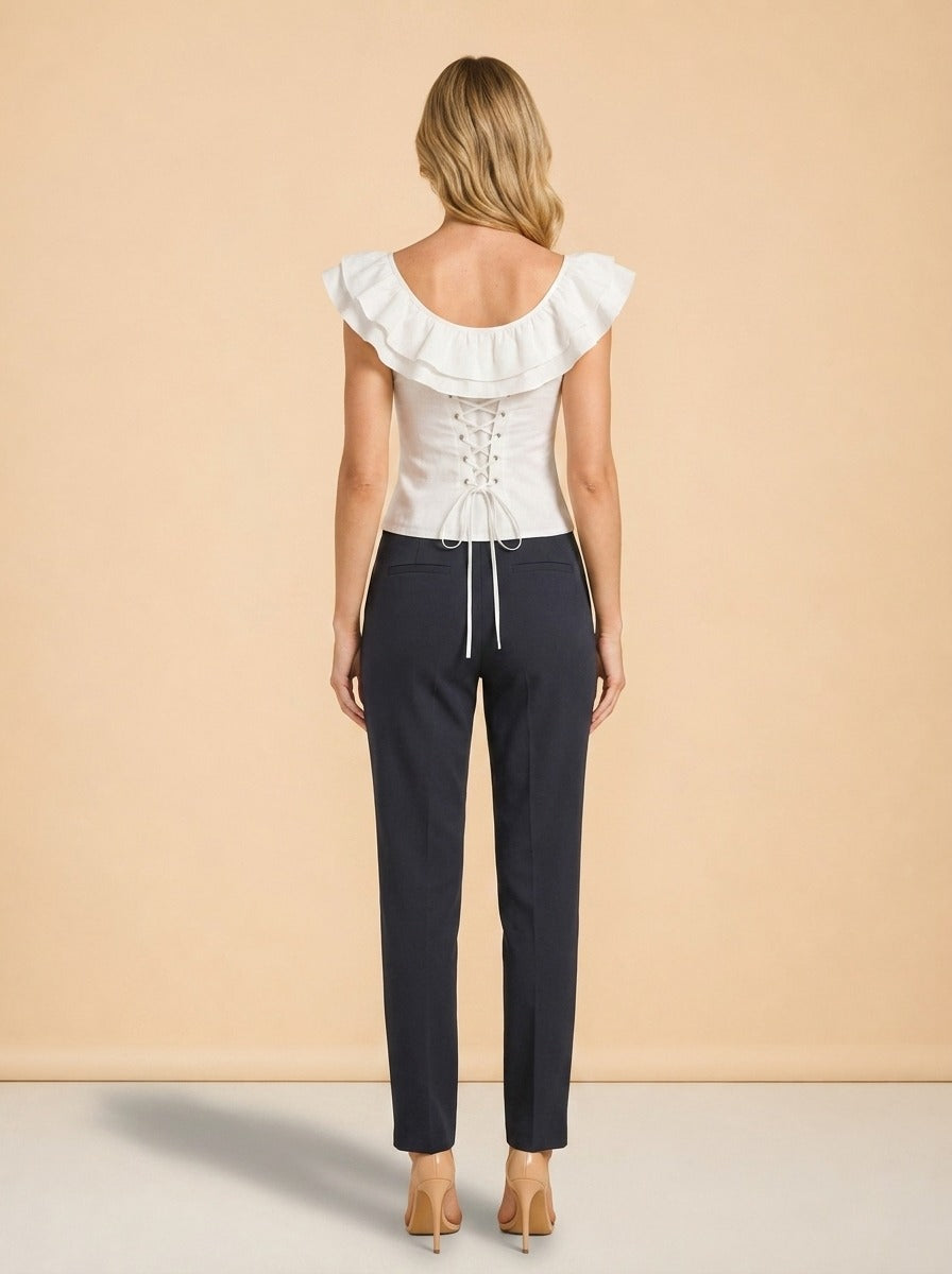White top model_back